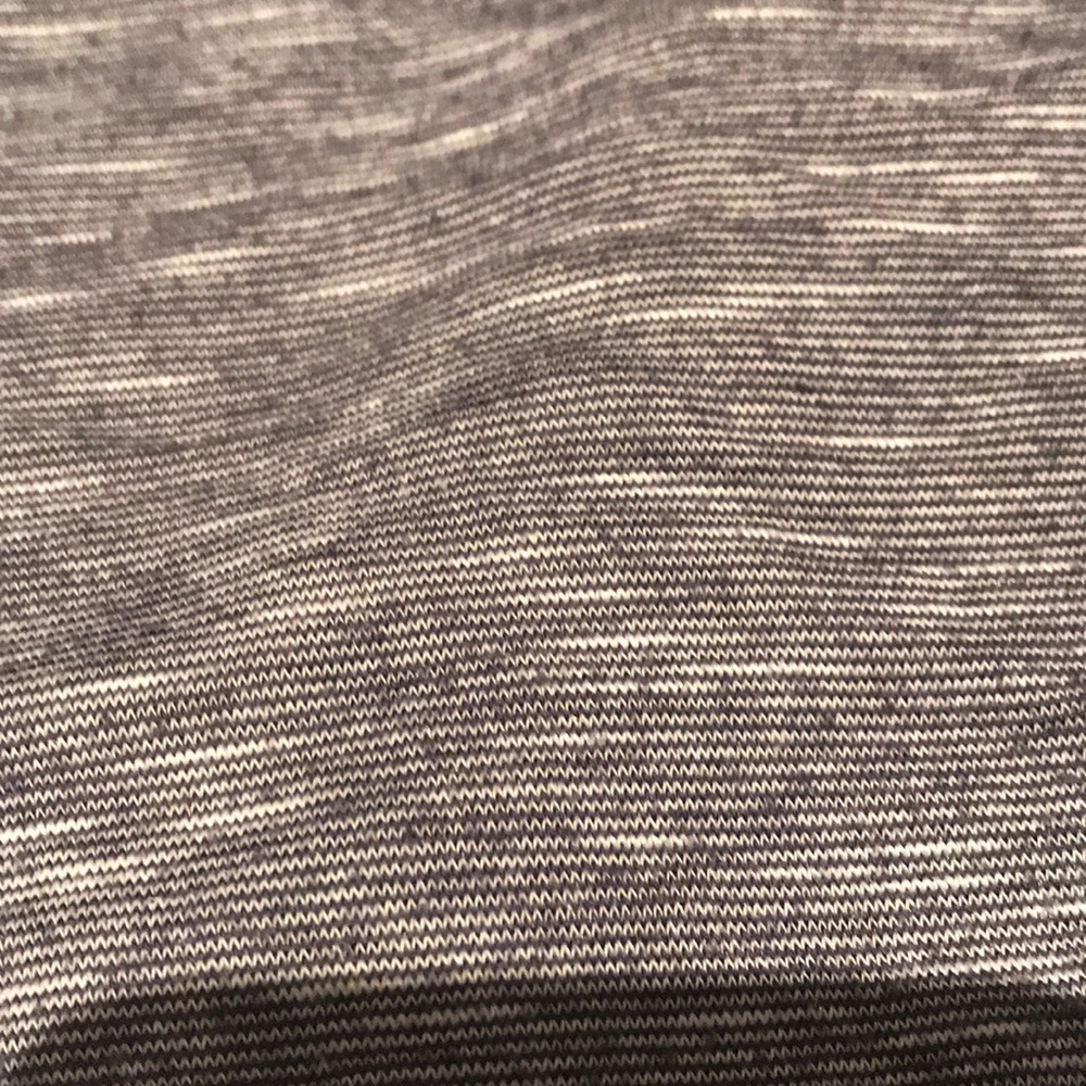 Max Studio blouse. - Picture 3 of 3